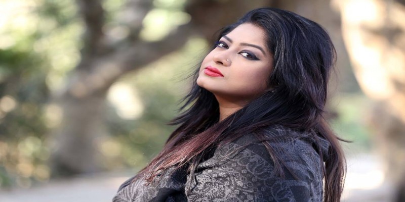 চলচ্চিত্র শিল্পী সমিতির সভাপতি পদে লড়বেন মৌসুমী॥