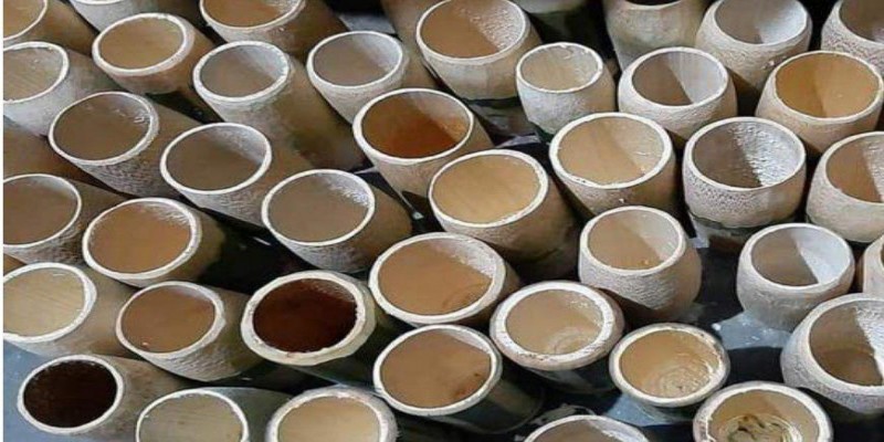 বাঁশ দিয়ে গ্লাস তৈরি করে সাড়া ফেলে দিয়েছেন ত্রিপুরার গৌতম ।।