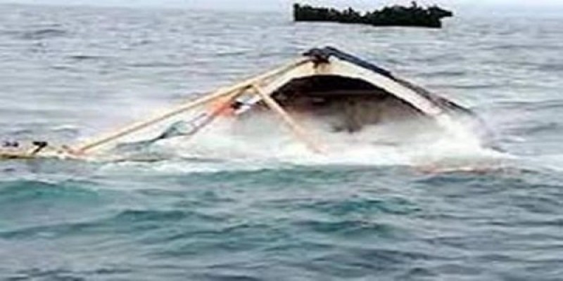 মোংলায় পশুর নদীতে ট্রলারডুবি॥ এক মরদেহ উদ্ধার