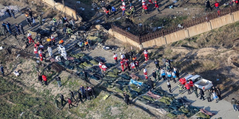 ভুলবশত ইরানি ক্ষেপণাস্ত্রে যাত্রীবাহি ইউক্রেনি বিমান বিধ্বস্ত হয়েছে॥ সামরিক দপ্তর