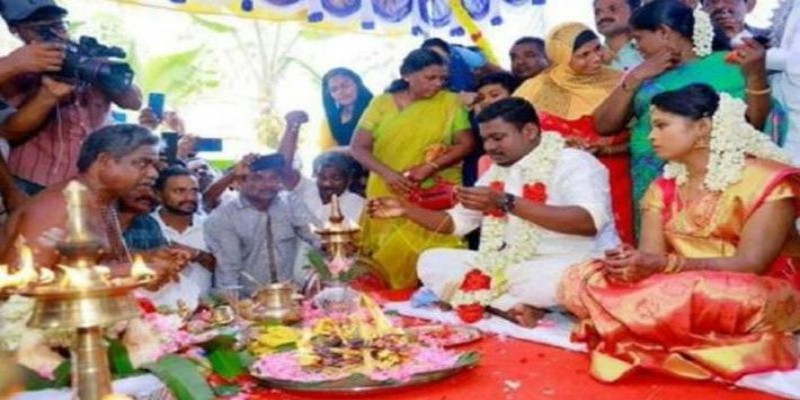 সম্প্রীতির অনন্য দৃষ্টান্ত স্থাপন করল ভারত॥ মসজিদে সম্পন্ন হল হিন্দু বিয়ে