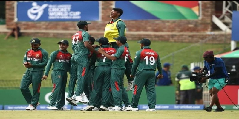 ইতিহাস গড়ে যুব বিশ্বকাপ ক্রিকেটের ফাইনালে যুব টাইগাররা॥মোকাবিলা করতে হবে ভারতকে