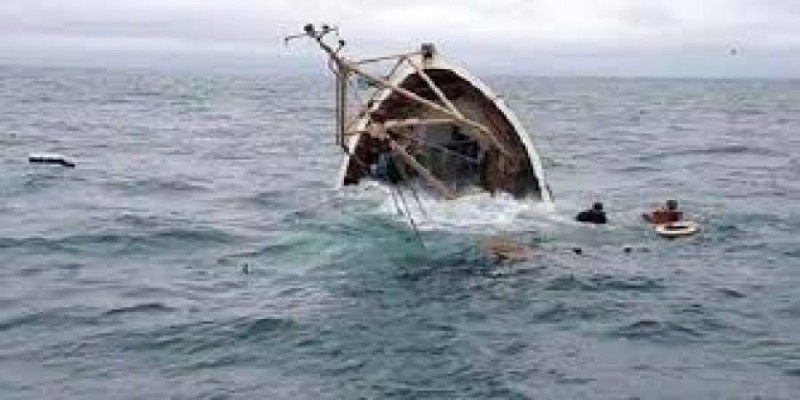 সেন্টমার্টিন উপকুলে মালয়েশিয়াগামী ট্রলারডুবি॥ ১৩ রোহিঙ্গার মরদেহ উদ্ধার