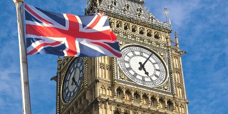 ব্রিটেনে কাজ পেতে যেসব যোগ্যতা লাগবে॥