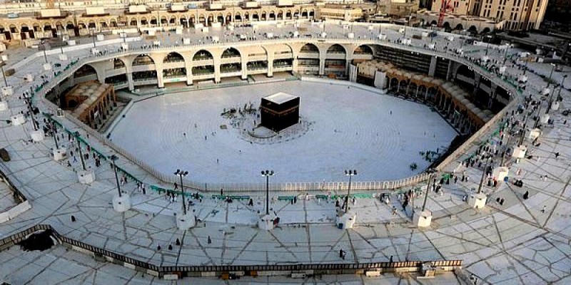 করোনা ঠেকাতে পবিত্র ধর্মীয় স্থান মক্কা ও মদিনায় কারফিউ জারি॥