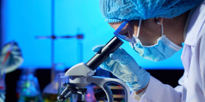 সুখবর আসতে চলেছে ॥ করোনা প্রতিষেধক ভ্যাকসিনের বিষয়ে ৮০ ভাগ সফলতা পেল যুক্তরাজ্যে