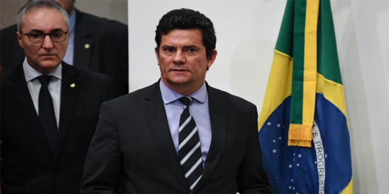 প্রেসিডেন্টের সঙ্গে বিরোধে জড়িয়ে এবার পদত্যাগ করলেন ব্রাজিলের আইনমন্ত্রী॥