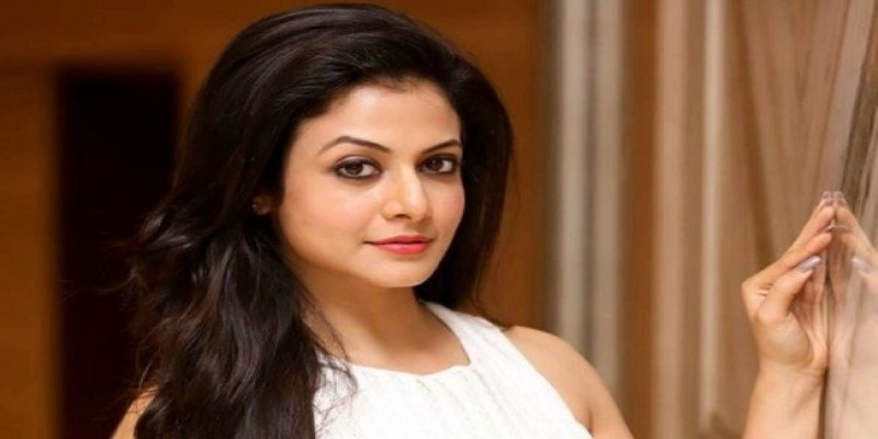 'আগামী সপ্তাহে' মা হচ্ছেন টালিউডের জনপ্রিয় অভিনেত্রী কোয়েল মল্লিক॥