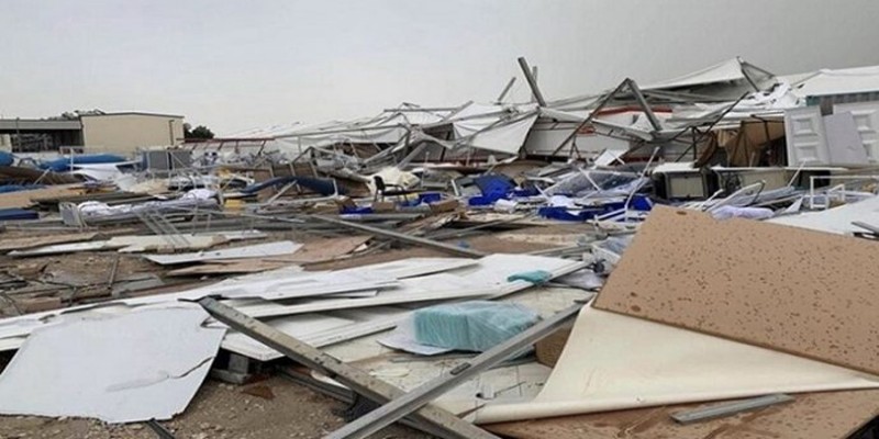 কাতারে ঝড়ে উড়ে গেল করোনা হাসপাতাল॥