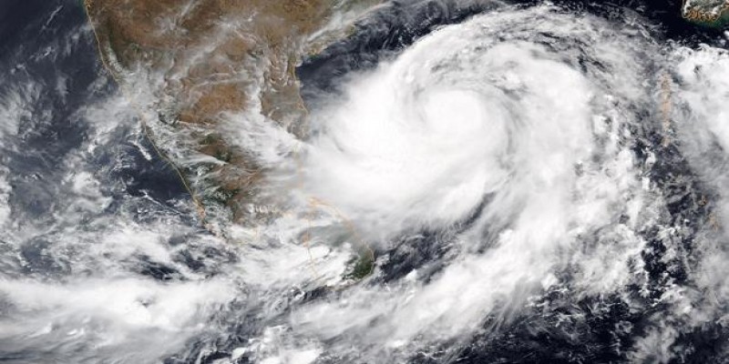 বঙ্গোপসাগরে গভীর নিম্নচাপ॥ ভারতীয় উপকুলে ধেয়ে আসছে ঘূর্ণিঝড় ‘আম্ফান’