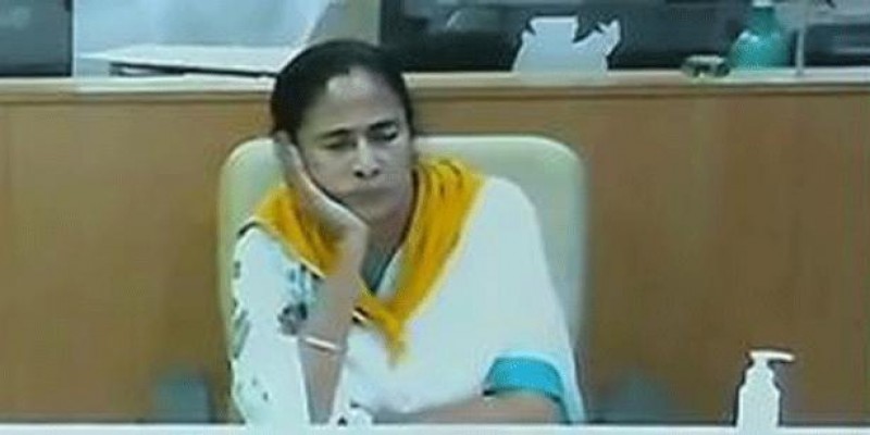 পশ্চিমবঙ্গের দুই পরগনাই ধ্বংস হয়ে গেছে॥ মুখ্যমন্ত্রী মমতা