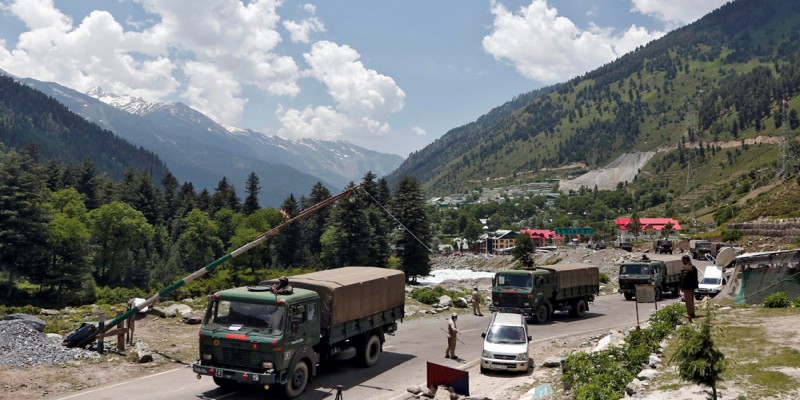 ভারতের তিন বাহিনীকেই সামরিক সরঞ্জাম কেনার আর্থিক ক্ষমতা দিয়ে রাখল দিল্লি॥