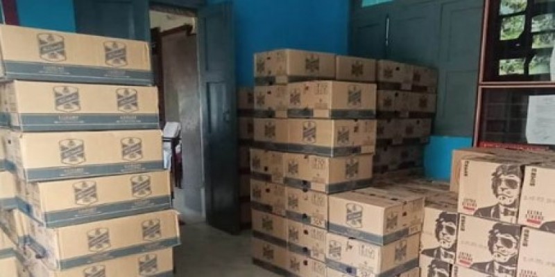 ত্রিপুরায় পুলিশের অভিযান॥১২ লাখ রুপির মদসহ আটক ৩