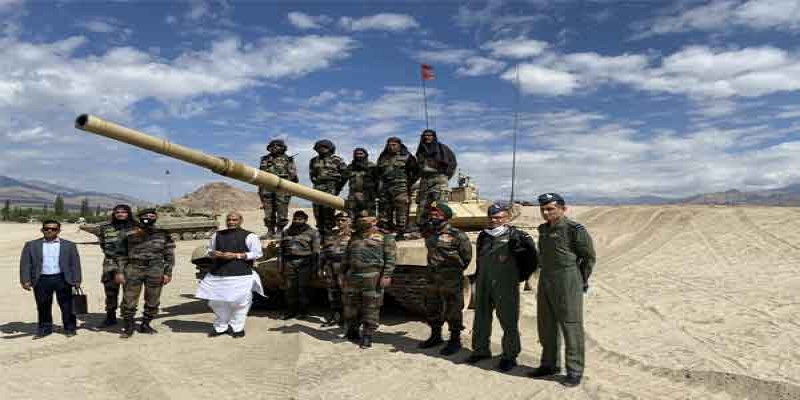 ভারতের এক ইঞ্চি জমিও কেউ কেড়ে নিতে পারবে না॥ লাদাখে হুঙ্কার প্রতিরক্ষামন্ত্রী রাজনাথের