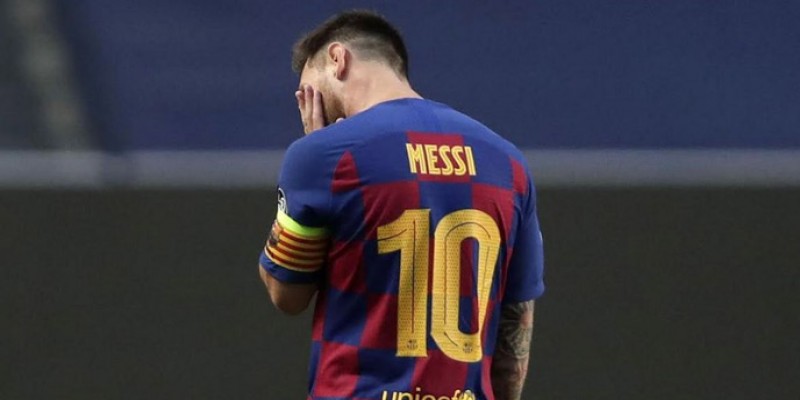 বার্সা ছেড়ে যাচ্ছেন ফুটবল বিশ্বের মহাতারকা মেসি॥   