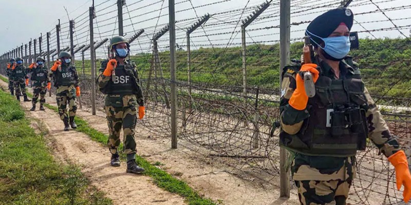 দিল্লির পর পাঞ্জাব সীমান্তেও গুলির লড়াই, খতম ৫ পাকিস্তানি জঙ্গি