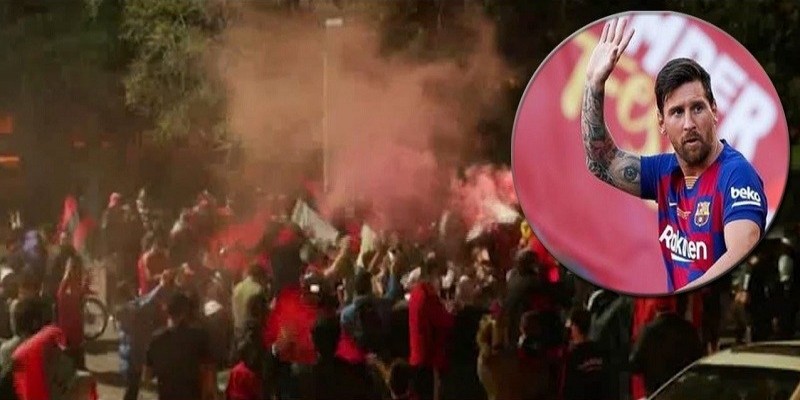 মেসিকে ঘরে ফেরাতে বাড়ির সামনে আর্জেন্টাইন ভক্তদের বিক্ষোভ॥
