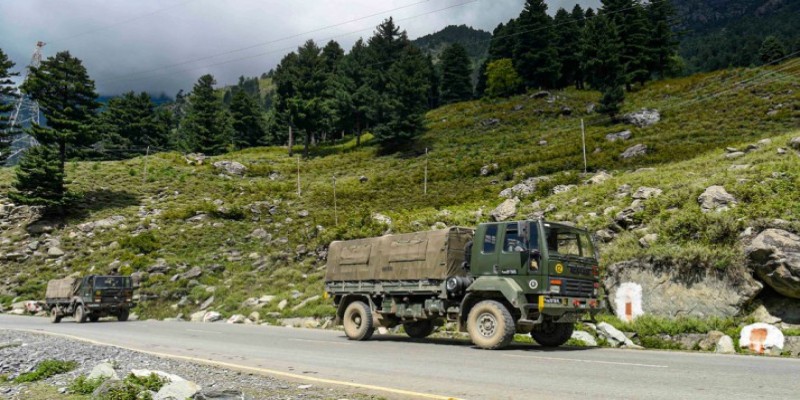 লাদাখে প্রকৃত নিয়ন্ত্রণরেখার কাছে তিনটি নতুন রানওয়ে তৈরি করছে চিন॥