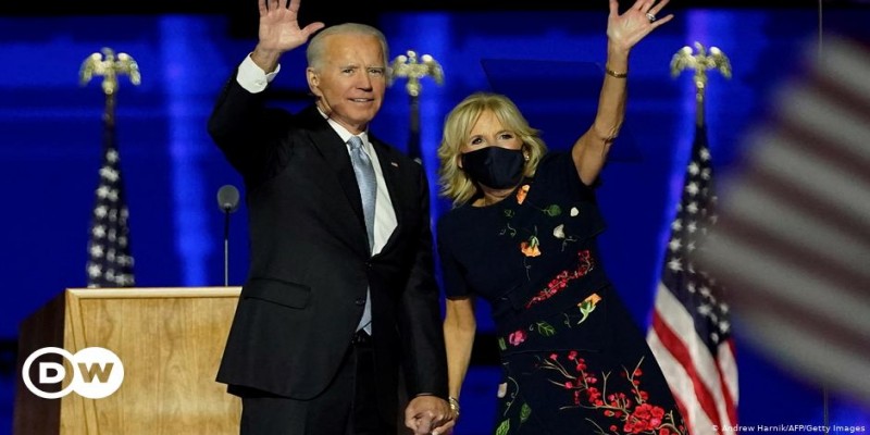 শপথ গ্রহণের পর প্রথম টুইটে যা লিখলেন বাইডেন-হ্যারিস