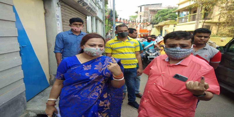 পশ্চিমবঙ্গে বিধানসভা নির্বাচনে ৩য় দফায় ভোট গ্রহণ চলছে॥