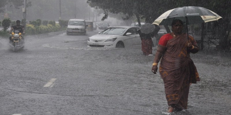 পশ্চিমবঙ্গের অতিভারী বর্ষণ॥ জারি হল লাল সর্তকতা