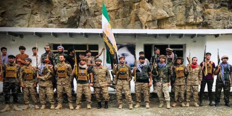 তালিবান আগ্রাসন রুখতে যে কোনও মুহূর্তে ঝাঁপিয়ে পড়তে পারে তাজিক বীরেরা॥