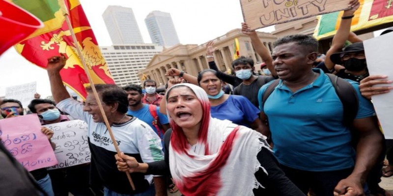 বিক্ষোভকারীদের সঙ্গে দেখা করতে চান শ্রীলঙ্কার প্রধানমন্ত্রী॥