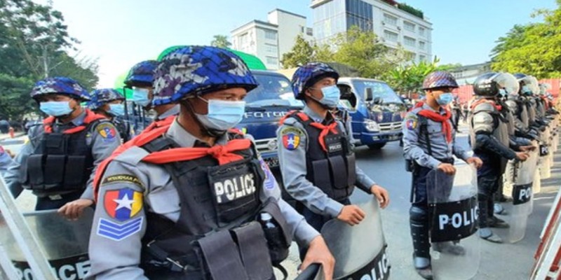 জান্তা মোকাবিলায় পুলিশ বাহিনী গঠনের ঘোষণা।।