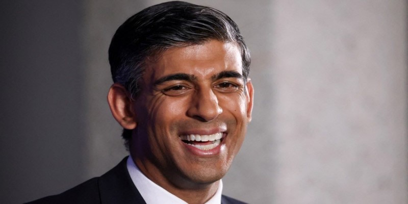 রিটেনের প্রধানমন্ত্রী পদের দিকে আরও এক ধাপ এগিয়ে গেলেন ভারতীয় বংশোদভূত ঋষি সুনক॥