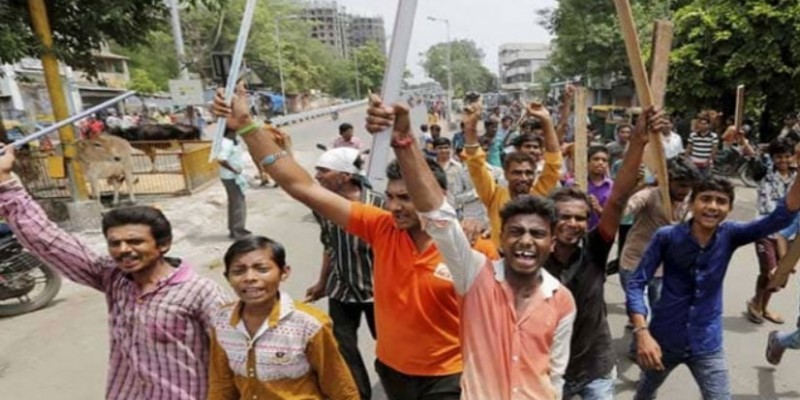 মুসলিম দেশগুলিতে মুসলিমরা যে অধিকার পান না, ভারতে সেই অধিকার পেয়ে থাকেন॥ শাহ ফয়জল