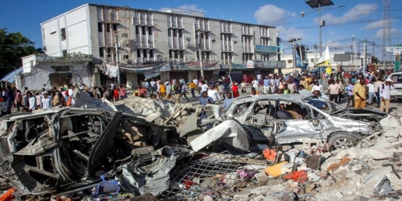 জোড়া বিস্ফোরণে সোমালিয়ায় নিহত অন্তত ১০০।।