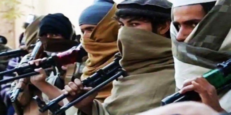 পাকিস্তানে তালিবানের জোড়া হামলা॥ নিহত ৮ পুলিশ এবং সেনা