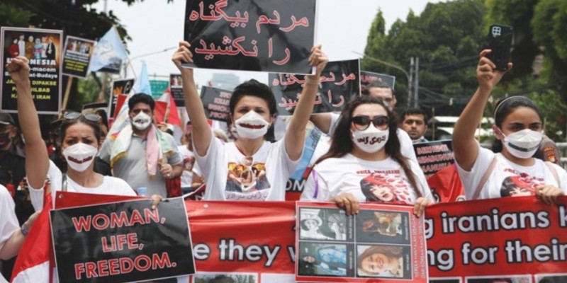ইরানে আরও ৪ বিক্ষোভকারীর মৃত্যুদণ্ড ।।