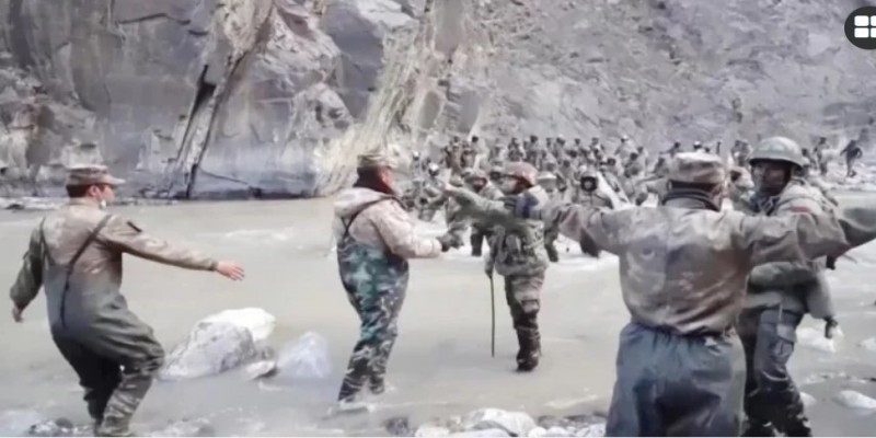 শীতের মধ্যেই ভারত-চীন সীমান্ত বাড়ছে উত্তেজনার পারদ॥ সতর্কবস্থায় দু’দেশেরই বিমান সেনা