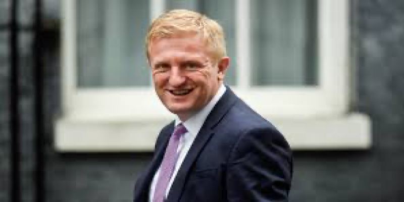 যুক্তরাজ্যের নতুন উপ-প্রধানমন্ত্রী অলিভার ডওডেন।।