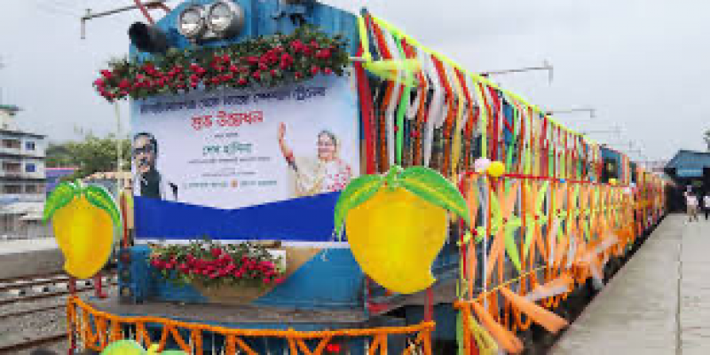 বুধবার থেকে চালু হচ্ছে ম্যাঙ্গো স্পেশাল ট্রেন ।।