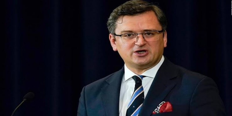 পাল্টা আক্রমণ চালানোর জন্য ইউক্রেনের যথেষ্ট অস্ত্র আছে ।। কুলেবা