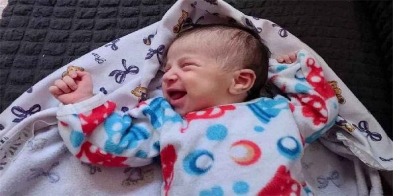 বিধ্বস্ত গাজায় এ বছর জন্ম নিবে ১৫ হাজার শিশু