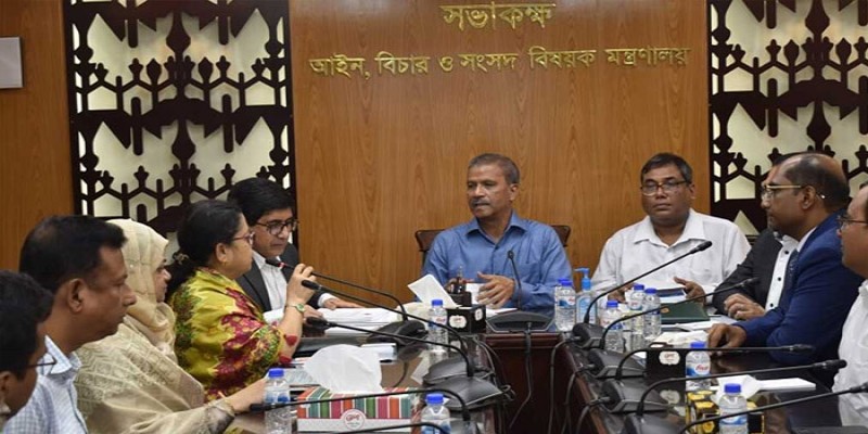 আইন মন্ত্রনালয়ে ৫ জরুরী সিদ্ধান্ত॥ আন্দোলনকারীদের বিরুদ্ধে করা মামলা প্রত্যাহার