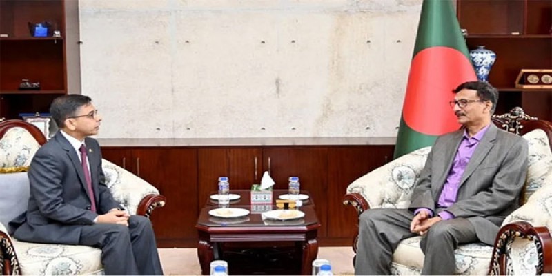 হাসিনা যেন ভারত থেকে কোন বিবৃতি না দেন॥ হাইকমিশনারকে পররাষ্ট্র উপদেষ্টা