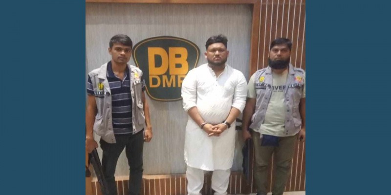 ঢাকায় মার্কিন রাষ্ট্রদূতের গাড়িবহরে হামলার চার্জশিটভুক্ত আসামি গ্রেপ্তার॥