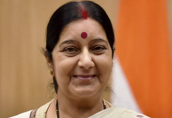 এবার ভারতের বিদেশমন্ত্রী সুষমা স্বরাজকে ‘মা’বলে সম্বোধন এক পাকিস্তানি যুবতী ।।      