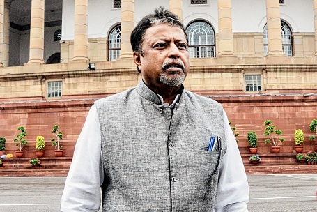 সমস্ত জল্পনা-কল্পনার অবসান ঘটিয়ে বিজেপিতে আনুষ্ঠানিকভাবে যোগ দিচ্ছেন পশ্চিমবাংলা তৃণমুলের ডাকাবুকো নেতা মুকুল রায়।   