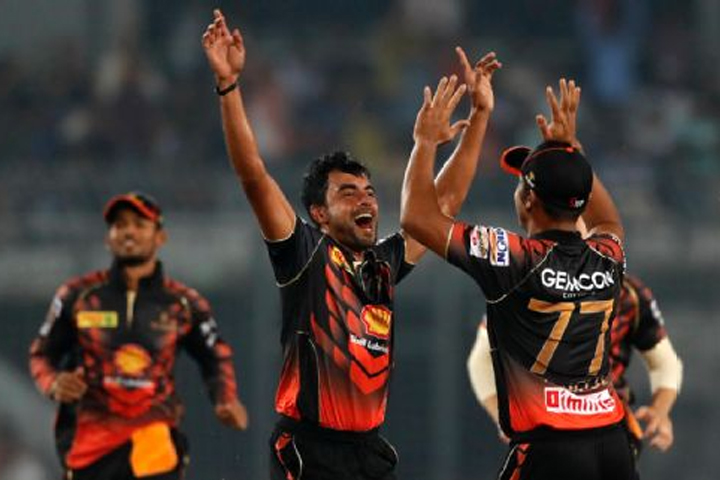 বিপিএল ক্রিকেট ।। চিটাগং ভাইকিংসকে ৫ উইকেটে হারাল খুলনা টাইটানস