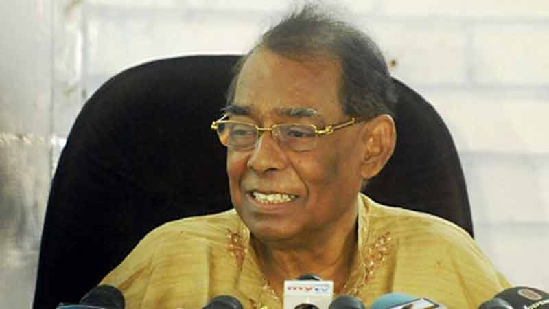 প্রধান বিচারপতিকে কম কথা বলার পরামর্শ দিয়েছেন সাংসদ সুরঞ্জিত সেনগুপ্ত