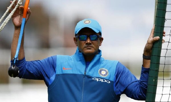 ভারতীয় ক্রিকেট দলের কোচের পদ থেকে অনিল কুম্বলের পদত্যাগ।।   