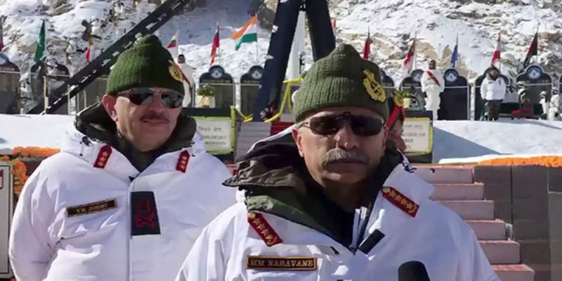 লাদাখ সফরে ভারতের সেনাপ্রধান॥ বিরোধপূর্ন এলাকা থেকে সেনা সরাতে সম্মত চীন-ভারত