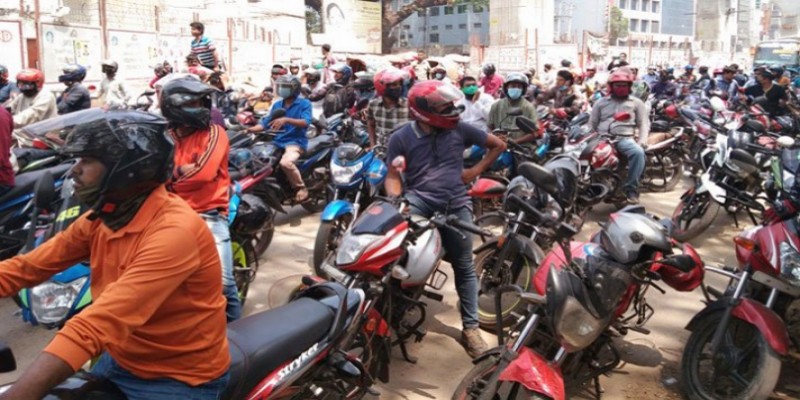 রাজধানীতে আজ রাইড শেয়ার চালকদের ধর্মঘট॥