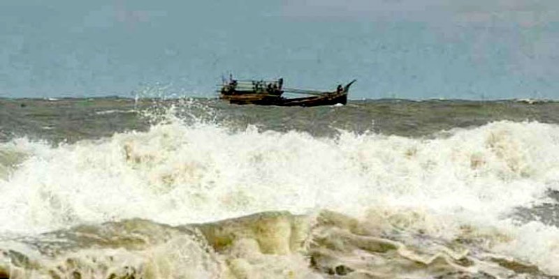 ঘূর্নিঝড় জাওয়াদের প্রভাবে বঙ্গোপসাগরে ট্রলারডুবি॥ নিখোঁজ ২০