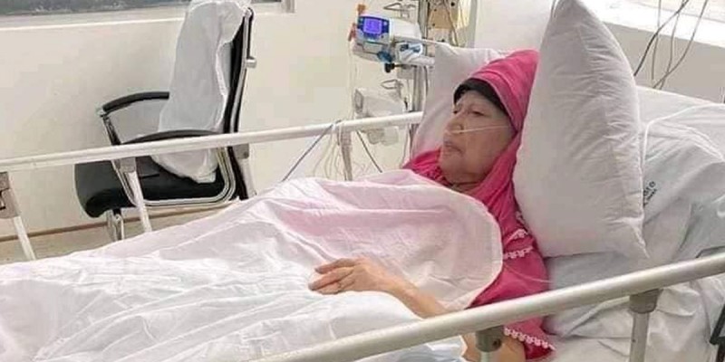 খালেদা জিয়ার অবস্থা স্থিতিশীল থাকলেও শঙ্কামুক্ত নয়॥ খালেদা জিয়া